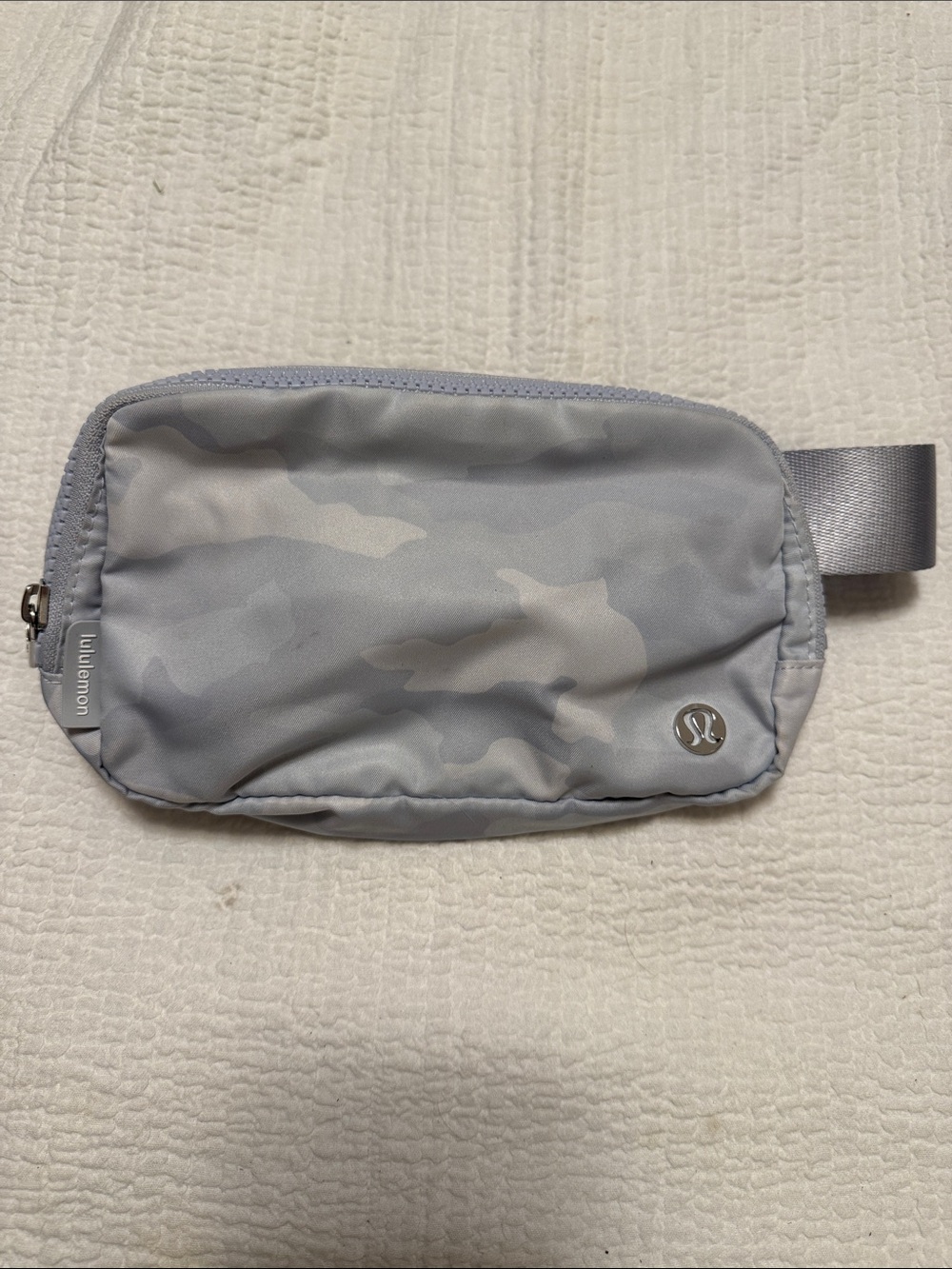 lululemon athletica Light Gray Camo Everywhere Belt Bag